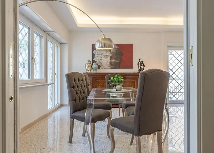 Ginevra Prestigious With Balcony Close The Vatican *