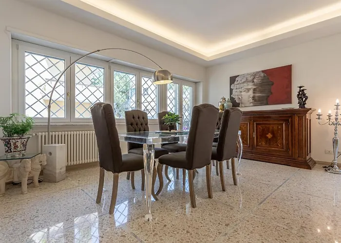 Ginevra Prestigious With Balcony Close The Vatican